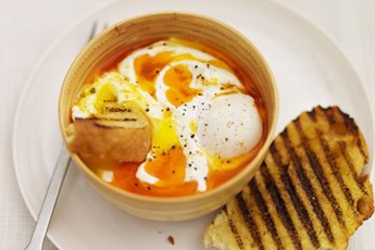 Five minute Turkish eggs with Turkish toast recipe